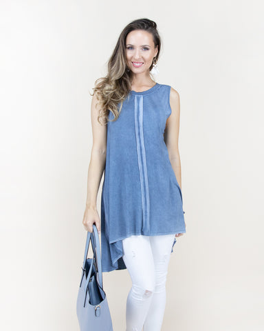 CLOTHING - WOMEN'S CENTER HEMMED BLUE DENIM MINERAL WASHED SLEEVELESS TUNIC TOP