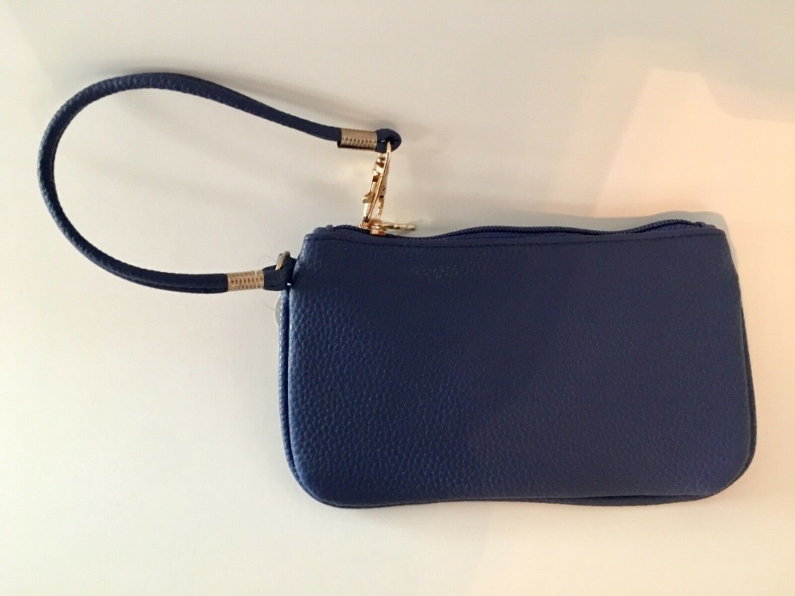 HANDBAG - DESIGNER WRISTLET IN BLUE